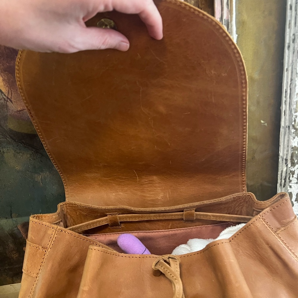 Able Tan Large Leather Backpack - image 4